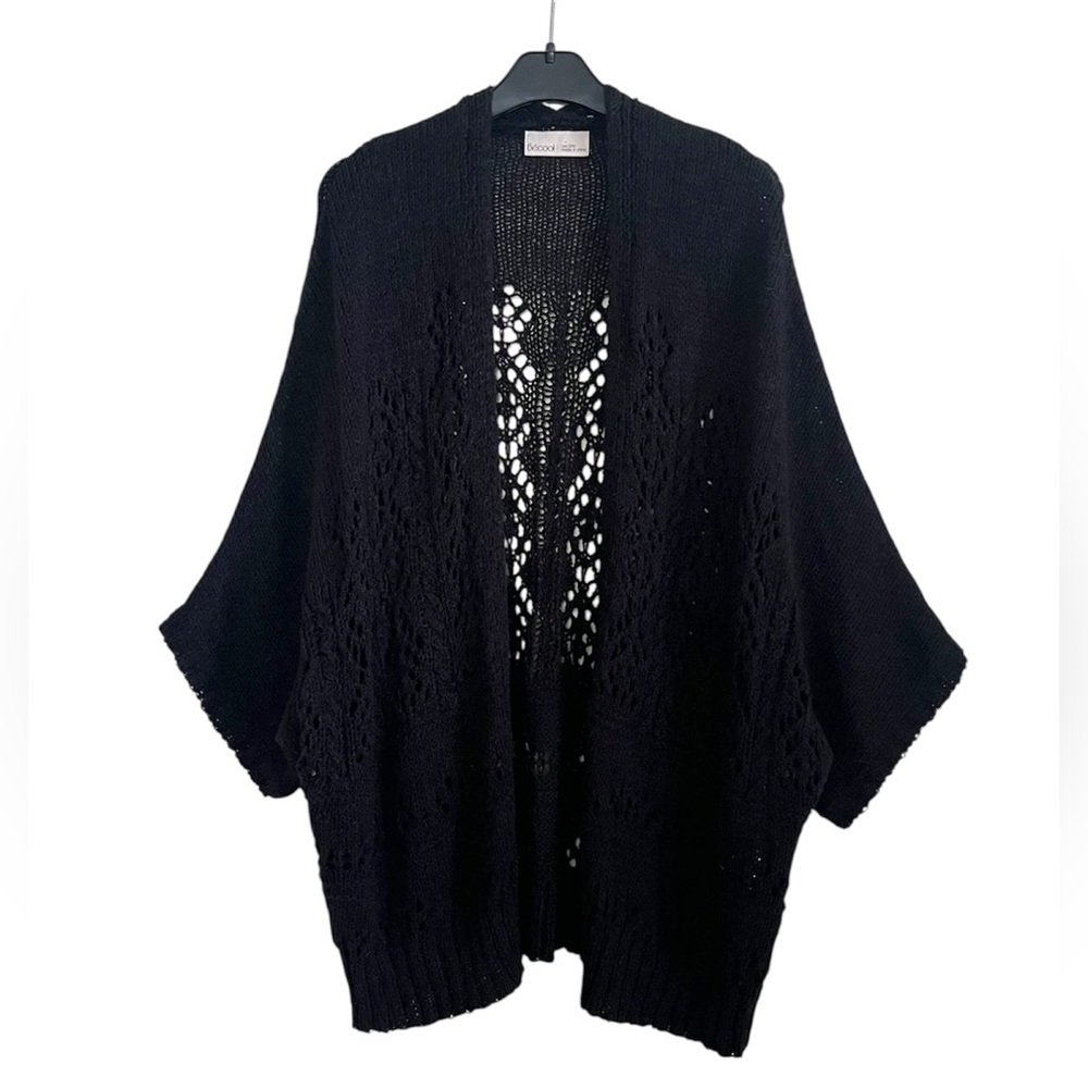 BE COOL Grunge Goth Black Open-Front Knit Poncho